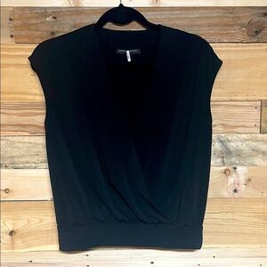 Banana Republic size XS Black Lightweight Sleeveless Wrap Blouse